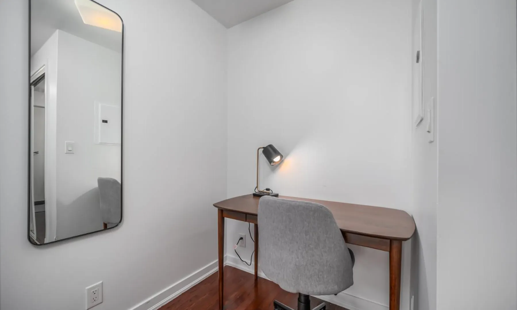 Downtown Suites Toronto Apartment