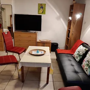  Homestay Studio With Private Bathroom Switzerland