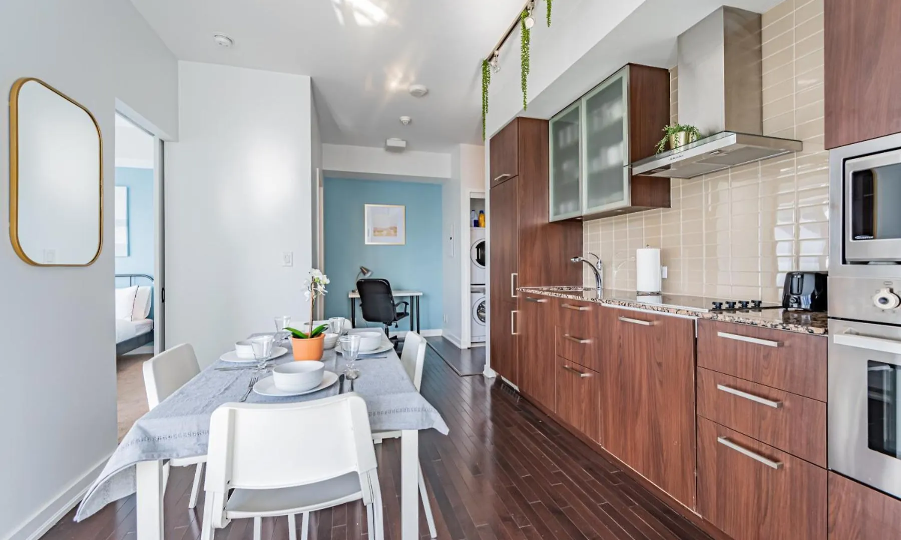 Downtown Suites Toronto Apartment