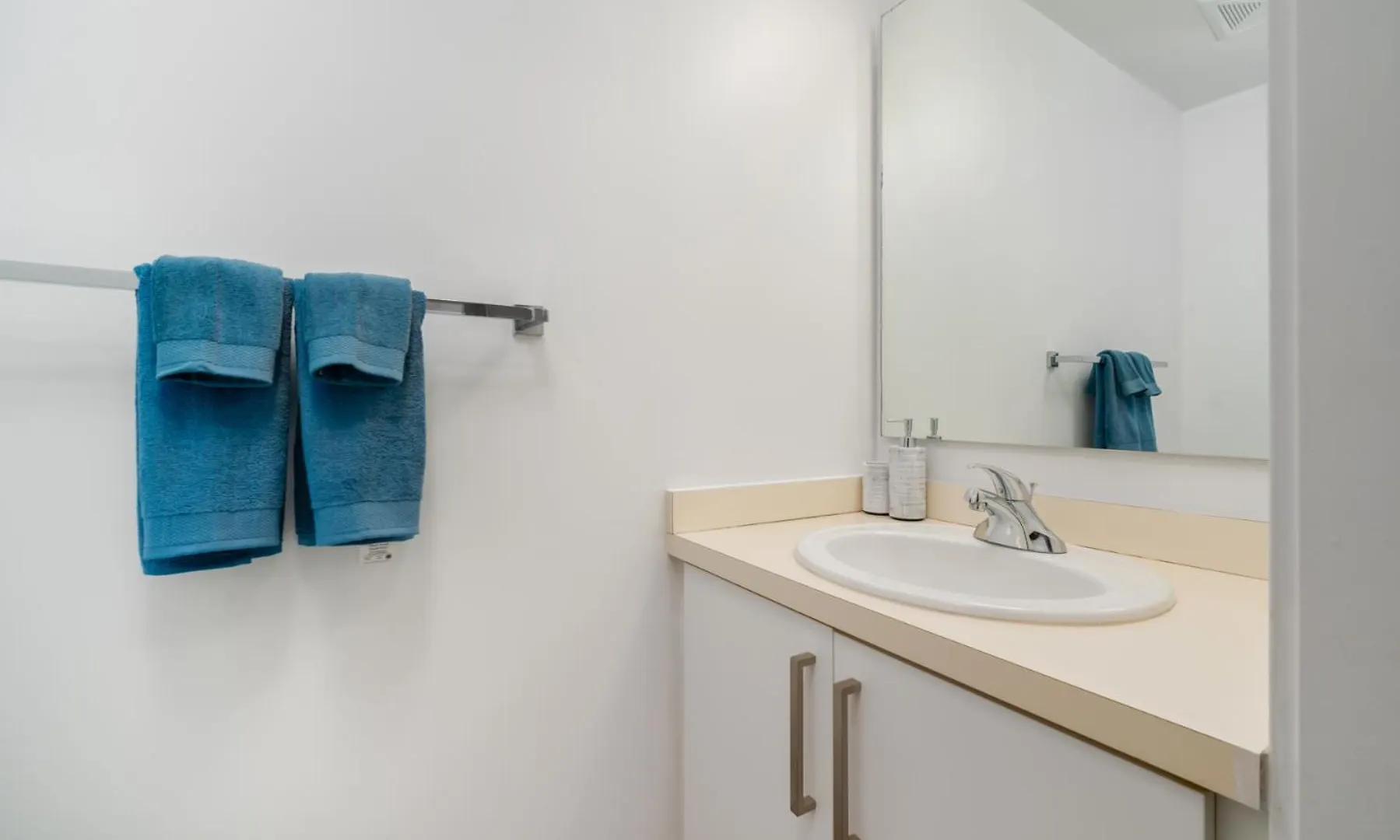 Apartment Downtown Suites Toronto Canada
